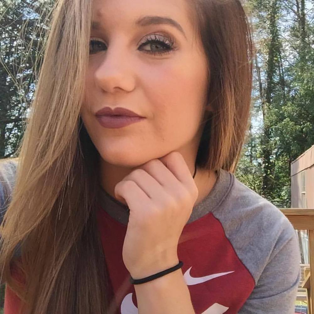 Meet your Posher, Katelyn